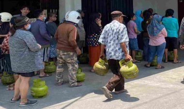 LPG 3Kg di Ngawi Langka, Masyarakat Minta Presiden Sidak Langsung ke Bawah