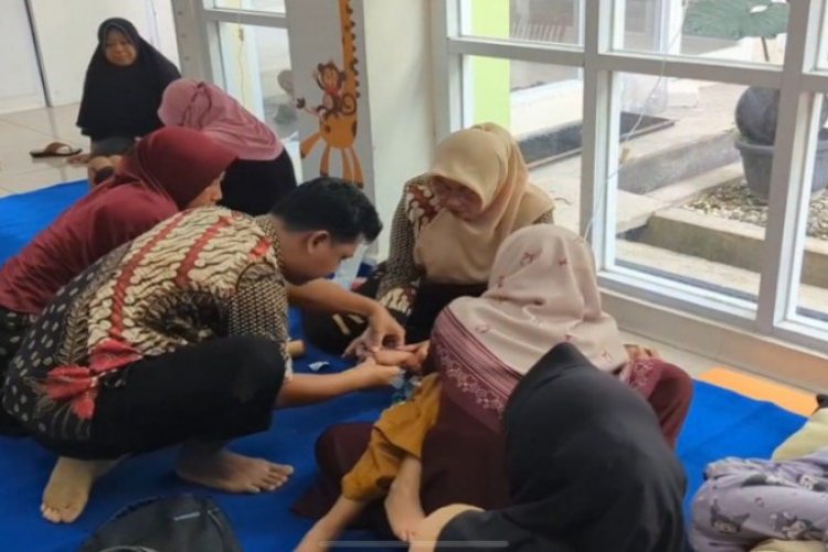 Dewan Apresiasi Puskesmas di Ngawi Tangani Korban Dugaan Keracunan MBG dengan Baik