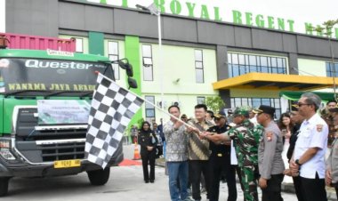 DPMPTSP Ngawi Saksikan Ekspor Perdana Pabrik Mainan PT RRM