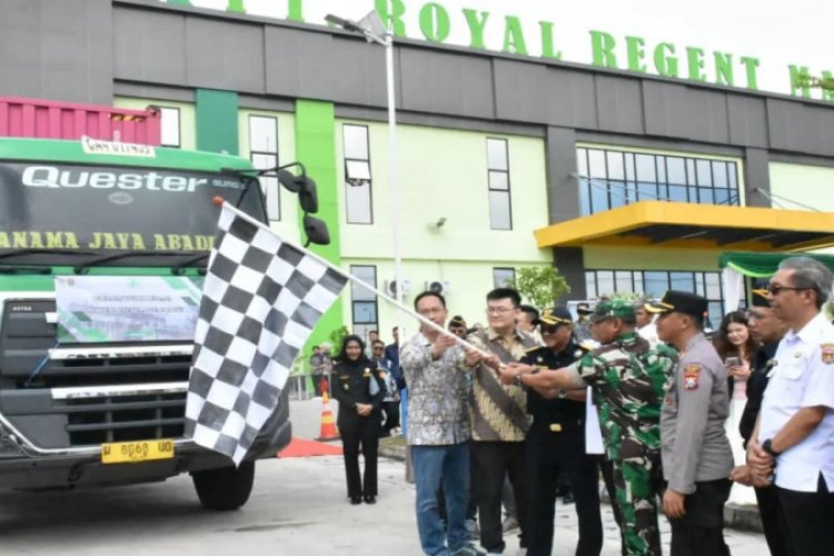 DPMPTSP Ngawi Saksikan Ekspor Perdana Pabrik Mainan PT RRM