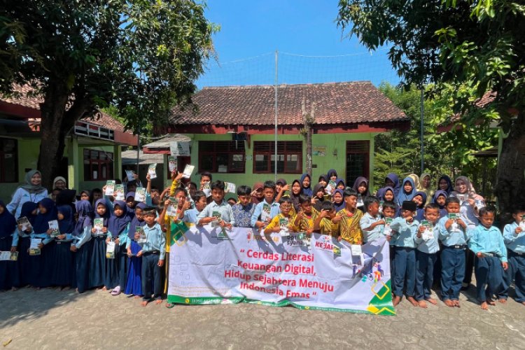 GENCARKAN, Strategi BPR Syariah Perseroda Ngawi Perkuat Budaya Menabung Pelajar