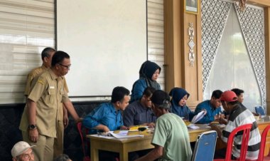 Buruh Tani Tembakau dan Pabrik Rokok di Ngawi Terima BLT DBCHT, Kadinsos Lakukan Monitoring