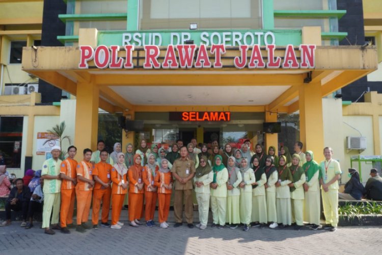 Petugas Rawat Jalan RSUD Soeroto Ngawi Garda Terdepan Pelayanan Kesehatan